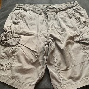 Urban Pipeline. Mens Cargo Shorts. Size 34.